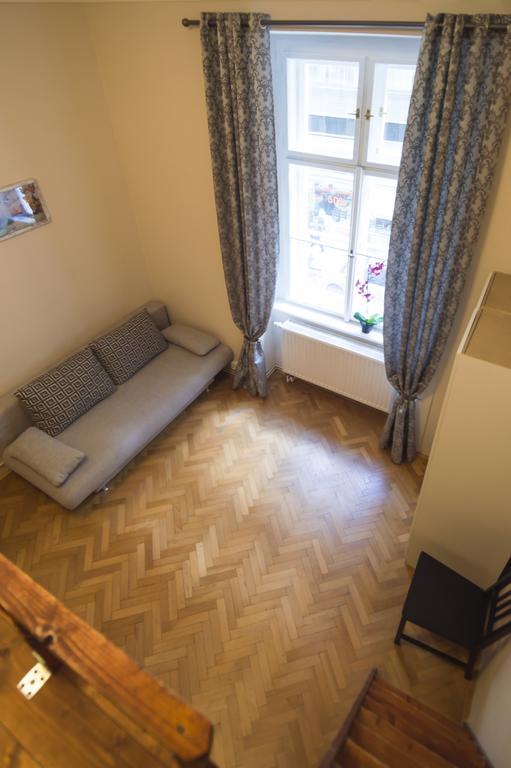 Modern Apartment Perlova Прага Екстер'єр фото