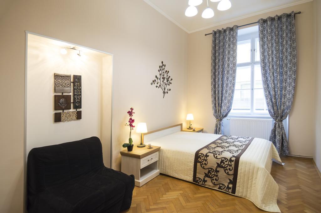 Modern Apartment Perlova Прага Екстер'єр фото